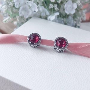 Radiant Hearts Charms - Red